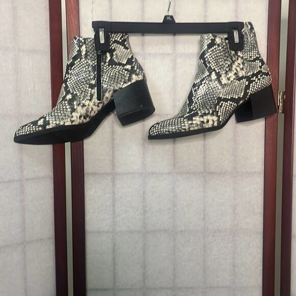 CIRCUS SAM ELDERMAN SNAKE PRINT JENNA BOOTIE SIZE 9M - Picture 3 of 6